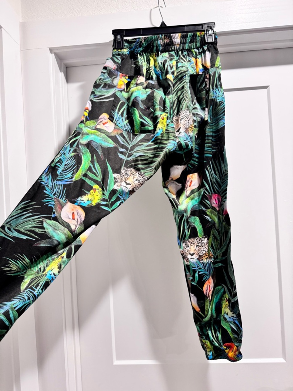 Johnny Was Tropical Print Jogger Pants - Black with Green & Multicolor Leaves - Picture 2 of 7